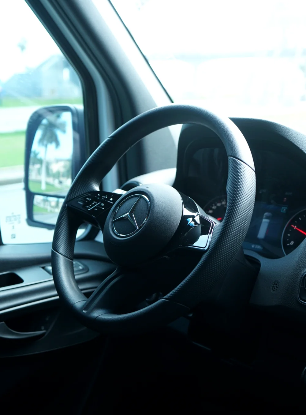 Volante completo con emblema Mercedes-Benz